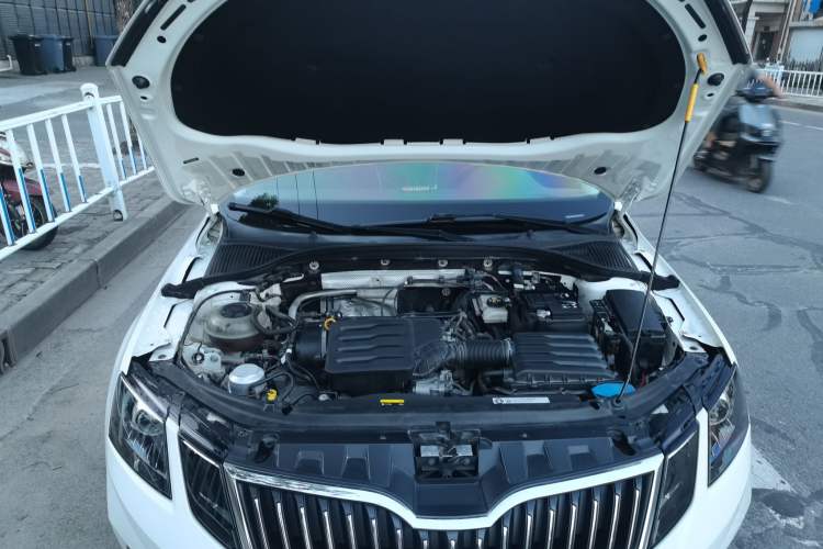 Used Skoda Octavia 2019 1.5L Automatic SmartDrive Comfort Edition China V Standard Engine Bay