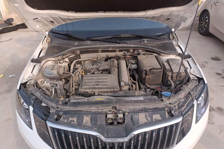 Used Skoda Octavia 2019 TSI230 DSG Luxury Edition Engine Bay