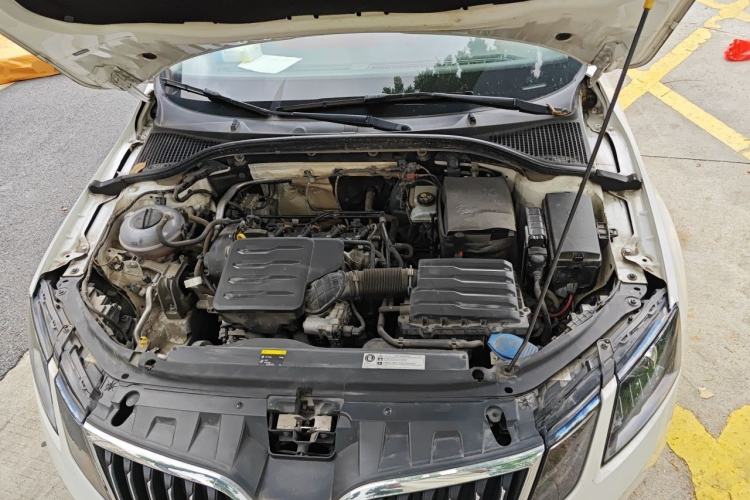 Used Skoda Octavia 2019 1.5L Automatic SmartDrive Comfort Edition China V Standard Engine Bay