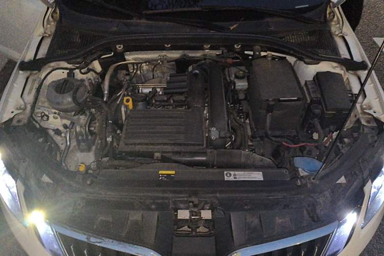 Used Skoda Octavia 2019 TSI230 DSG SmartDrive Comfort Edition China V Standard Engine Bay