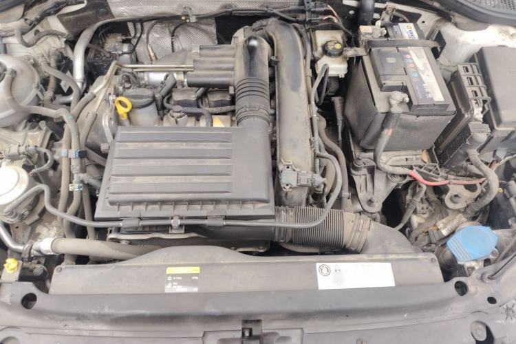 Used Skoda Octavia 2019 TSI280 DSG SmartDrive Luxury Edition China VI Engine Bay