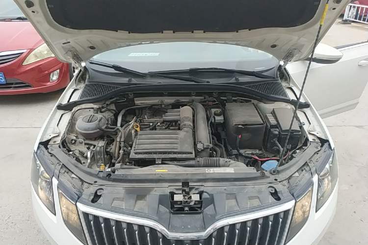 Used Skoda Octavia 2019 TSI230 DSG Luxury Edition Engine Bay