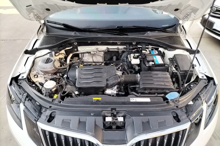 Used Skoda Octavia 2019 1.5L Automatic SmartDrive Comfort Edition China VI Standard Engine Bay