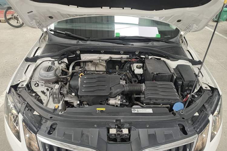 Used Skoda Octavia 2019 1.5L Automatic Luxury Edition Engine Bay