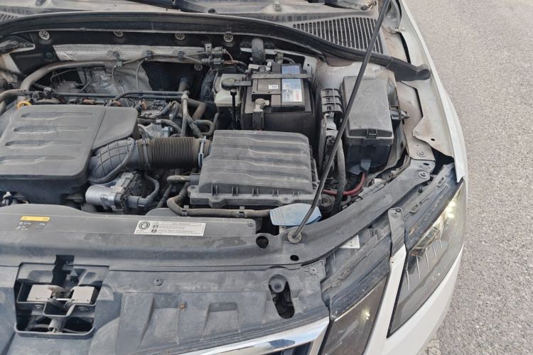 Used Skoda Octavia 2019 1.5L Automatic SmartDrive Comfort Edition China VI Standard Engine Bay Left