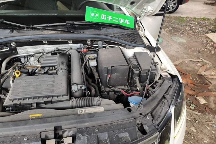 Used Skoda Octavia 2019 TSI280 DSG Luxury Edition Engine Bay Left