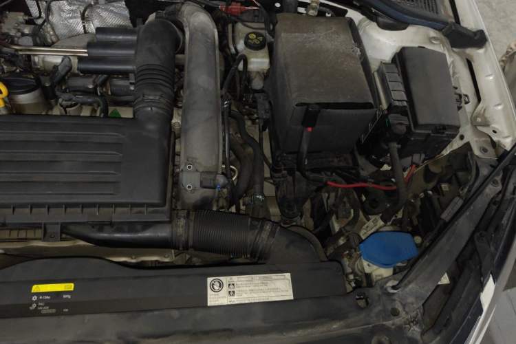 Used Skoda Octavia 2019 TSI230 DSG Luxury Edition Engine Bay Left