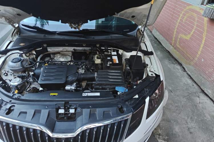 Used Skoda Octavia 2019 1.5L Automatic SmartDrive Comfort Edition China V Standard Engine Bay Left