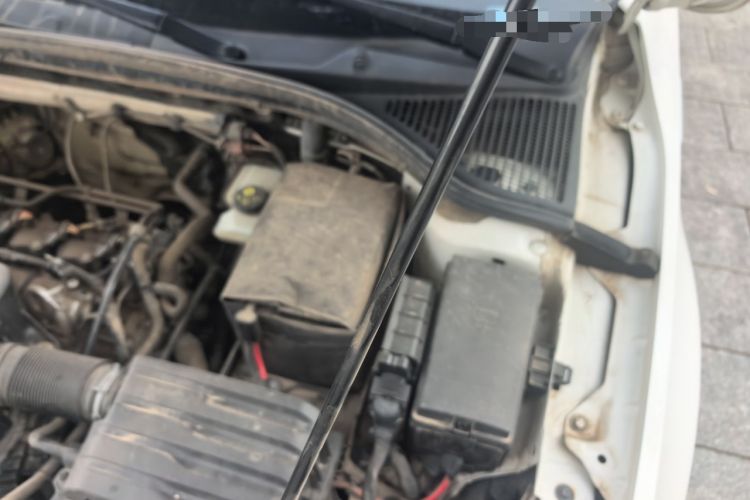 Used Skoda Octavia 2019 1.5L Manual Luxury Edition Engine Bay Left