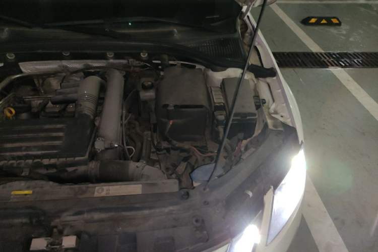 Used Skoda Octavia 2019 TSI230 DSG Comfort Edition Engine Bay Left