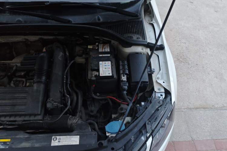 Used Skoda Octavia 2019 TSI230 DSG SmartDrive Luxury Edition China VI Engine Bay Left