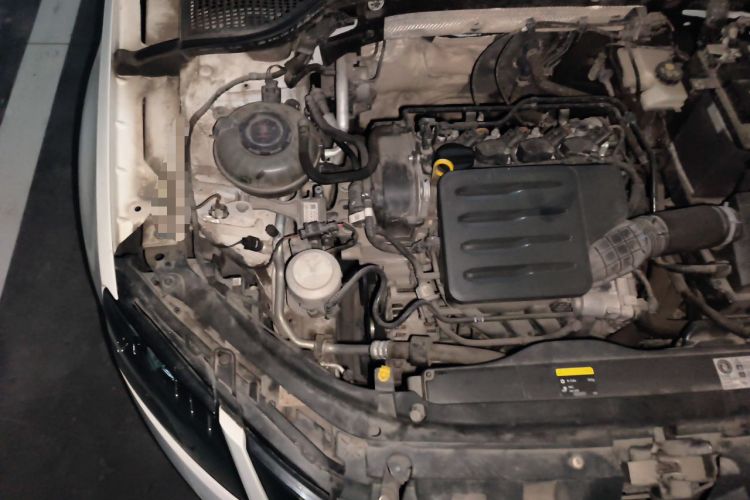 Used Skoda Octavia 2019 1.5L Manual Standard Edition China VI Engine Bay Right