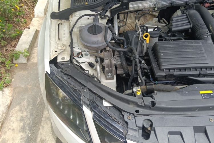 Used Skoda Octavia 2019 TSI230 DSG Comfort Edition Engine Bay Right