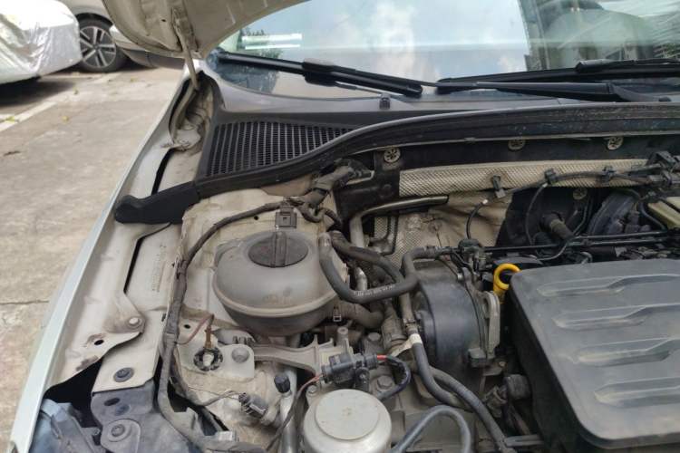 Used Skoda Octavia 2019 1.5L Automatic SmartDrive Comfort Edition China VI Standard Engine Bay Right