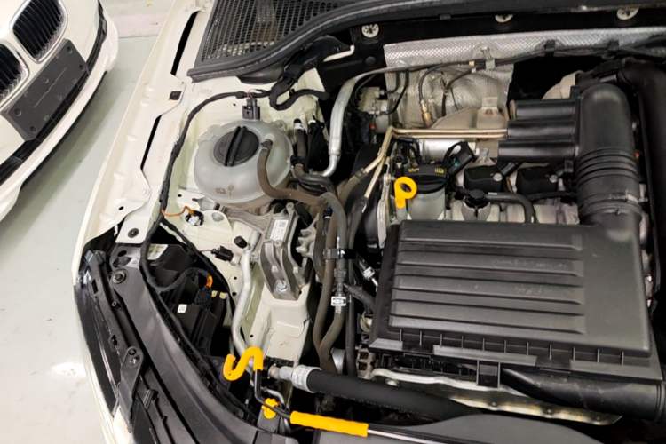 Used Skoda Octavia 2019 TSI280 DSG SmartDrive Luxury Edition China V Standard Engine Bay Right