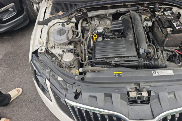 Used Skoda Octavia 2019 TSI230 DSG SmartDrive Comfort Edition China V Standard Engine Bay Right