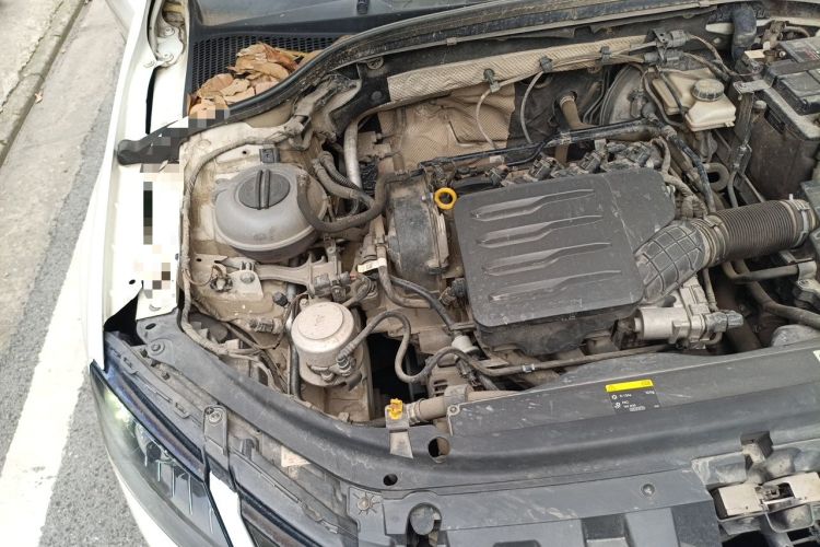 Used Skoda Octavia 2019 1.5L Automatic Smart Drive Luxury Edition China VI Standard Engine Bay Right