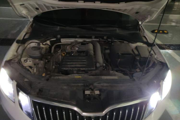 Used Skoda Octavia 2019 TSI230 DSG Comfort Edition Engine Bay