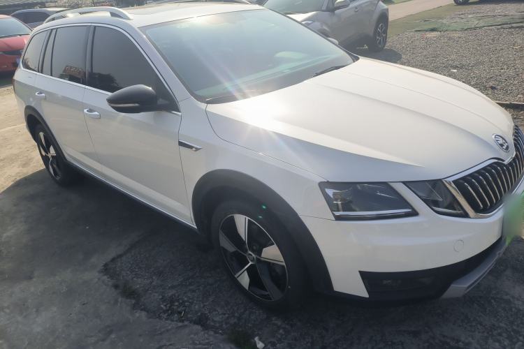 Used Skoda Octavia 2019 TSI280 DSG Luxury Edition Station Wagon China VI Standard Exterior 1