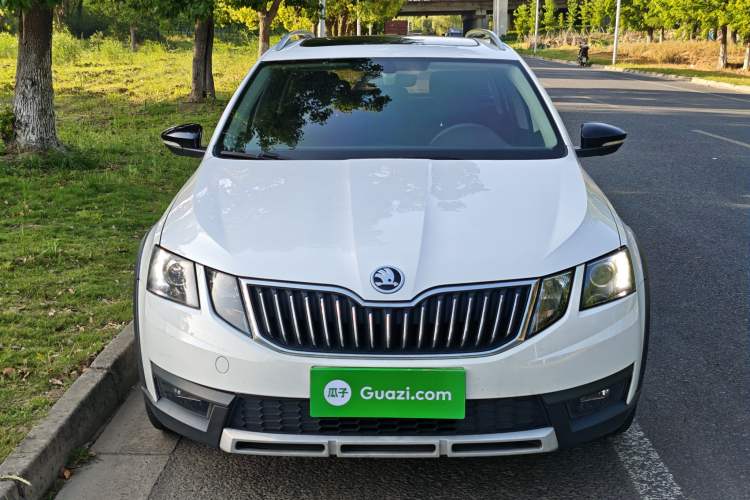 Used Skoda Octavia 2019 TSI230 DSG Luxury Edition Station Wagon China V Standard Exterior 1