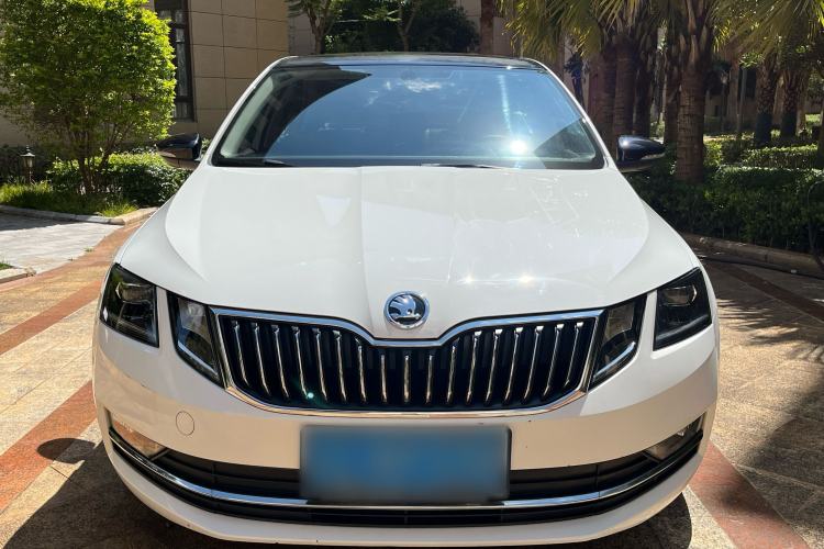 Used Skoda Octavia 2019 TSI280 DSG SmartDrive Luxury Edition China VI Exterior 1