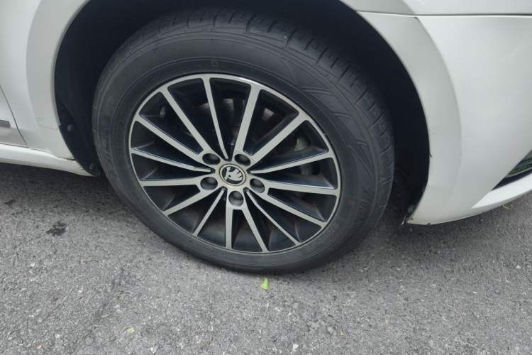Used Skoda Octavia 2019 1.5L Manual SmartDrive Luxury Edition China V Standard Exterior 1
