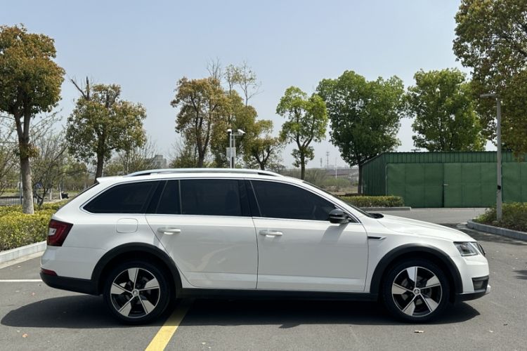 Used Skoda Octavia 2019 TSI280 DSG Luxury Edition Station Wagon China VI Standard Exterior 1