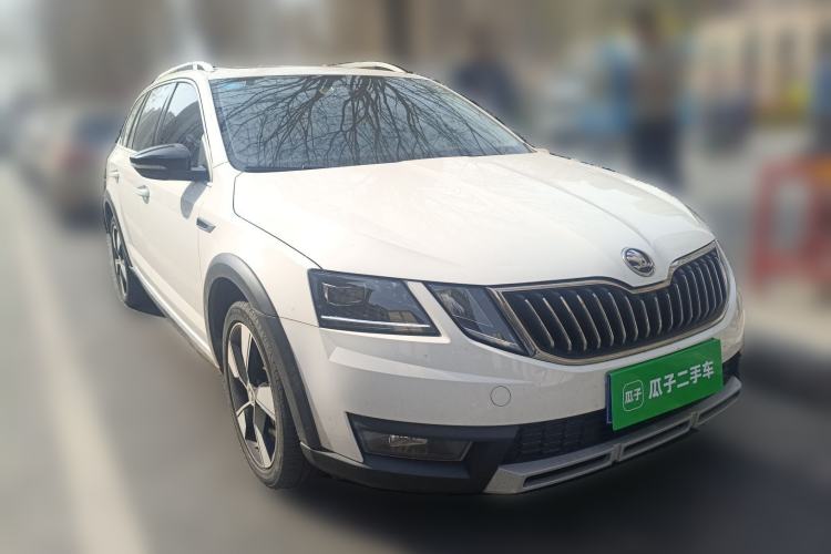 Used Skoda Octavia 2019 TSI280 DSG Luxury Edition Station Wagon China VI Standard Exterior 2