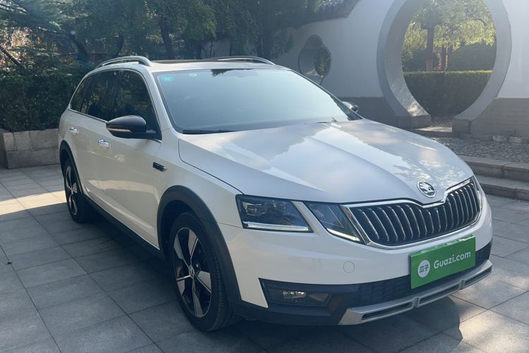 Used Skoda Octavia 2019 TSI280 DSG Luxury Edition Station Wagon China VI Standard Exterior 2