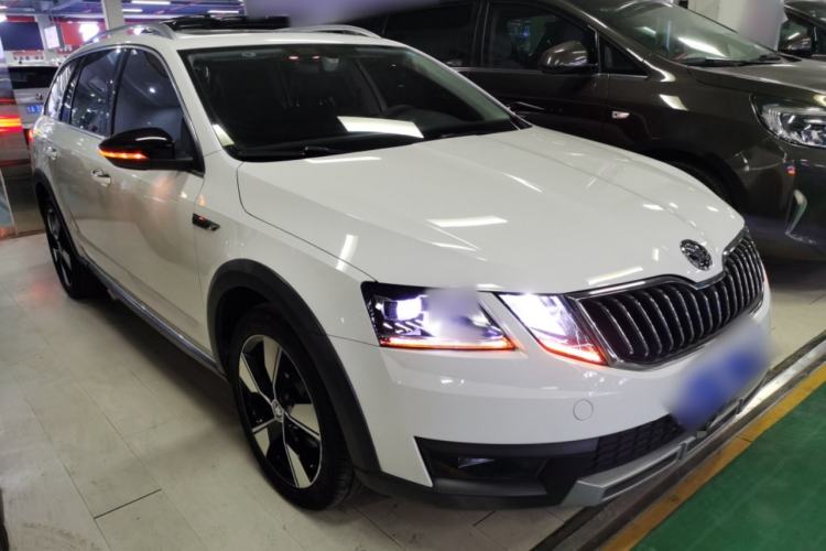 Used Skoda Octavia 2019 TSI280 DSG Luxury Edition Station Wagon China VI Standard Exterior 2