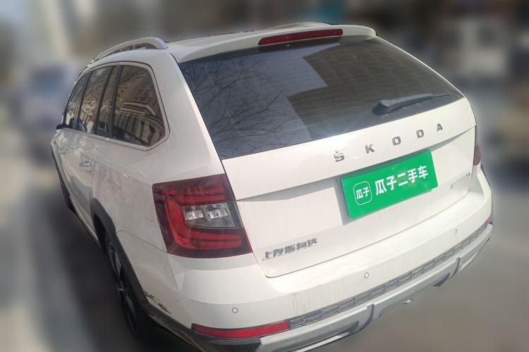 Used Skoda Octavia 2019 TSI280 DSG Luxury Edition Station Wagon China VI Standard Exterior 3