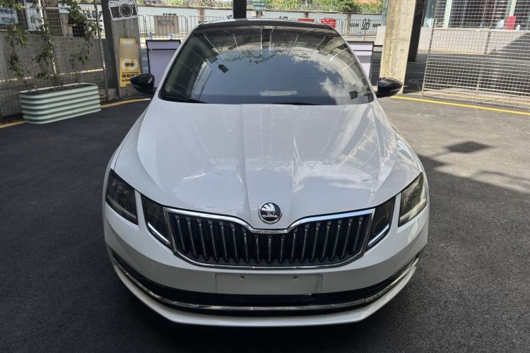 Used Skoda Octavia 2019 TSI280 DSG SmartDrive Luxury Edition China V Standard Exterior 3