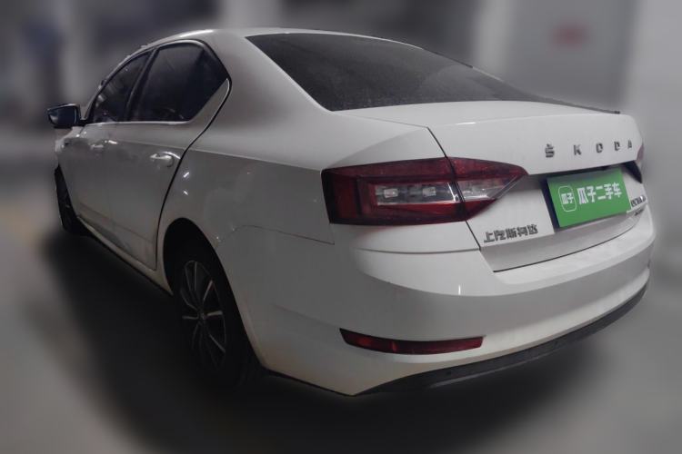 Used Skoda Octavia 2019 TSI230 DSG Smart & Comfort Edition China VI Standard Exterior 3