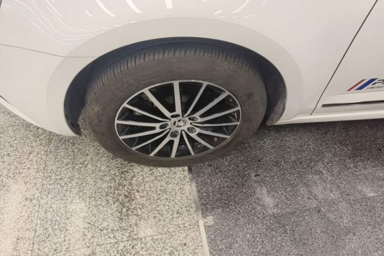 Used Skoda Octavia 2019 1.5L Automatic Smart Drive Luxury Edition China V Standard Exterior 4