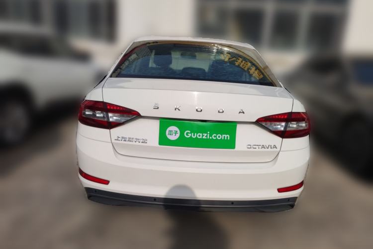 Used Skoda Octavia 2019 1.5L Automatic SmartDrive Comfort Edition China VI Standard Exterior 4