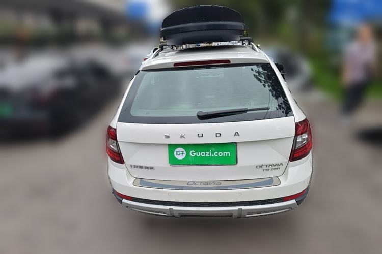 Used Skoda Octavia 2019 TSI280 DSG Luxury Edition Station Wagon China VI Standard Exterior 4