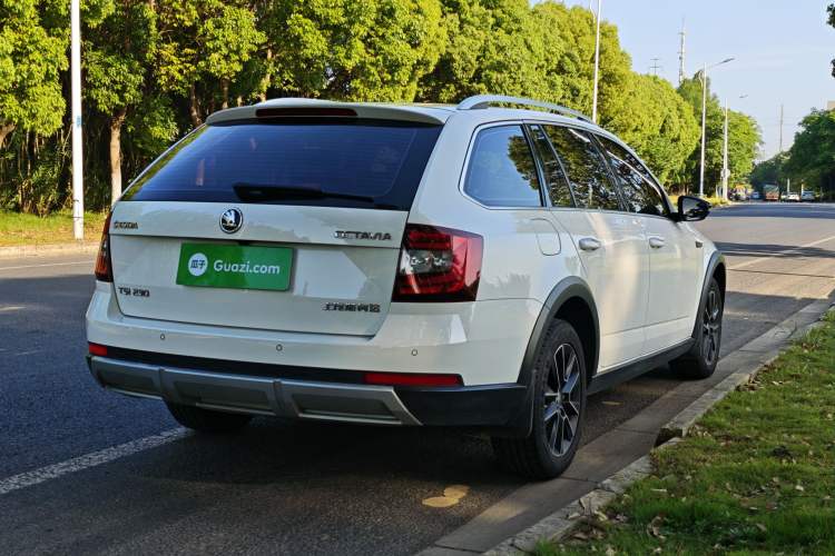 Used Skoda Octavia 2019 TSI230 DSG Luxury Edition Station Wagon China V Standard Exterior 5