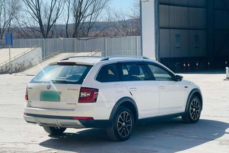Used Skoda Octavia 2019 TSI230 DSG Luxury Edition Station Wagon China V Standard Exterior 5