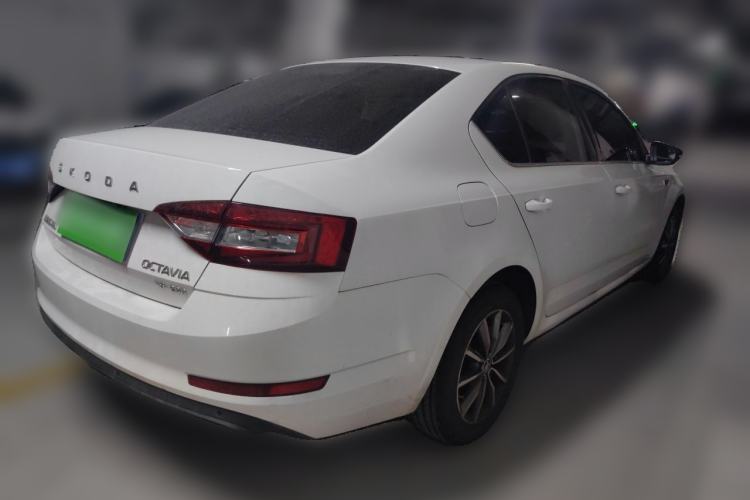 Used Skoda Octavia 2019 TSI230 DSG Smart & Comfort Edition China VI Standard Exterior 5