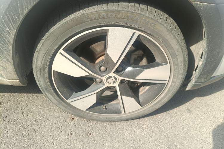 Used Skoda Octavia 2019 TSI280 DSG Luxury Edition Station Wagon China VI Standard Exterior 7