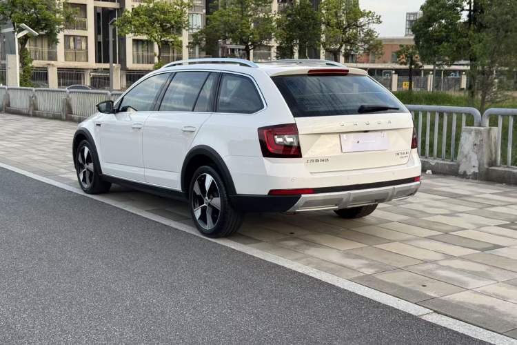 Used Skoda Octavia 2019 TSI280 DSG Luxury Edition Station Wagon China VI Standard Exterior 7