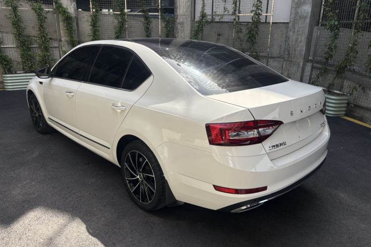 Used Skoda Octavia 2019 TSI280 DSG SmartDrive Luxury Edition China V Standard Exterior 7
