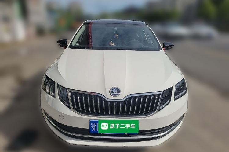 Used Skoda Octavia 2019 TSI280 DSG SmartDrive Luxury Edition China VI Front