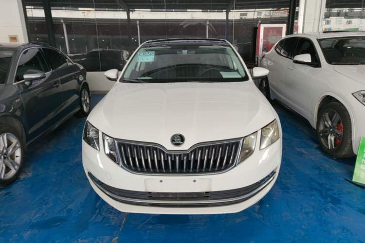 Used Skoda Octavia 2019 1.5L Automatic Smart Drive Luxury Edition China V Standard Front