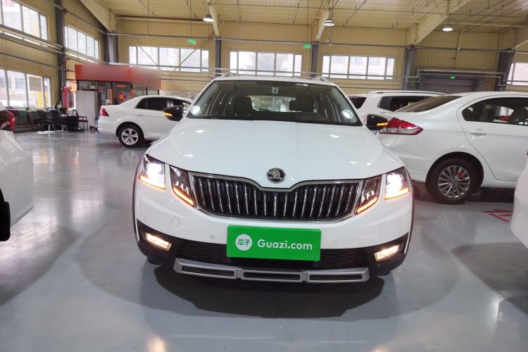 Used Skoda Octavia 2019 TSI280 DSG Luxury Edition Station Wagon China VI Standard Front