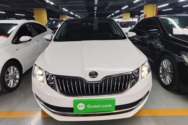 Used Skoda Octavia 2019 TSI230 DSG Luxury Edition Front