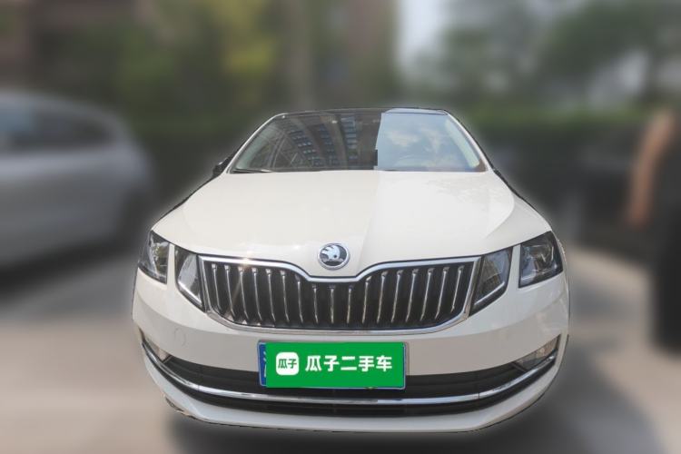 Used Skoda Octavia 2019 TSI280 DSG SmartDrive Luxury Edition China VI Front