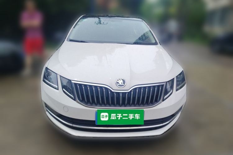 Used Skoda Octavia 2019 TSI280 DSG SmartDrive Luxury Edition China VI Front