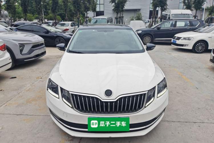 Used Skoda Octavia 2019 TSI280 DSG SmartDrive Luxury Edition China VI Front