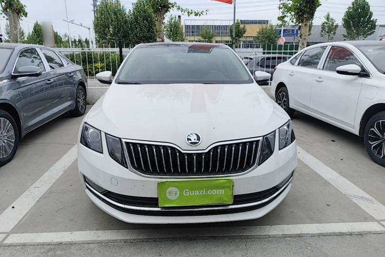 Used Skoda Octavia 2019 TSI230 DSG SmartDrive Luxury Edition China VI Front